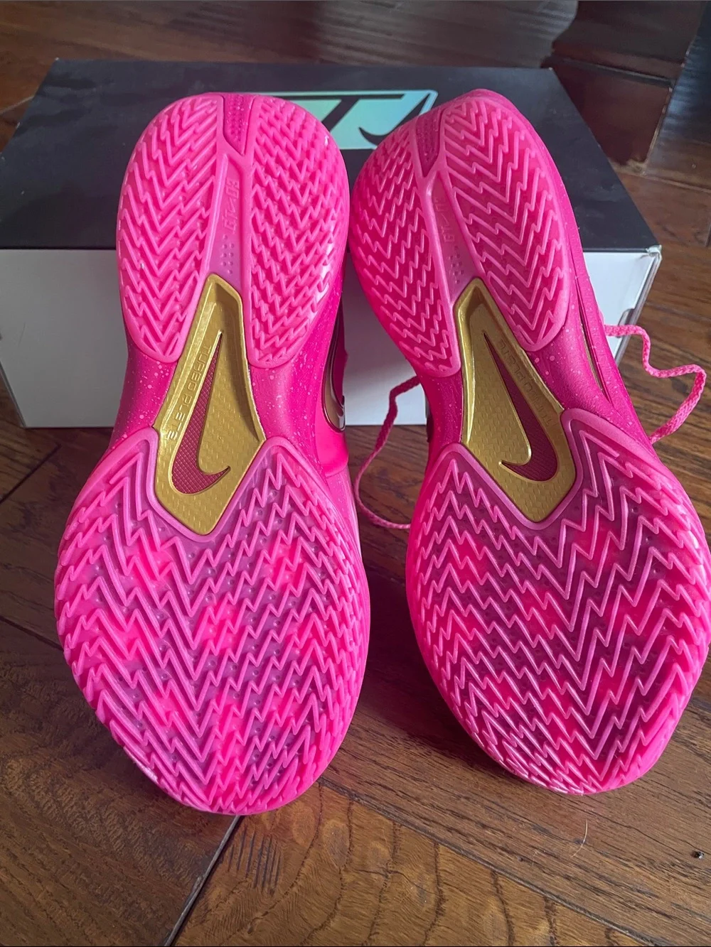 GT Cut 3 Turbo Nike Basketball Bright Pink shoes with Gold Swoosh